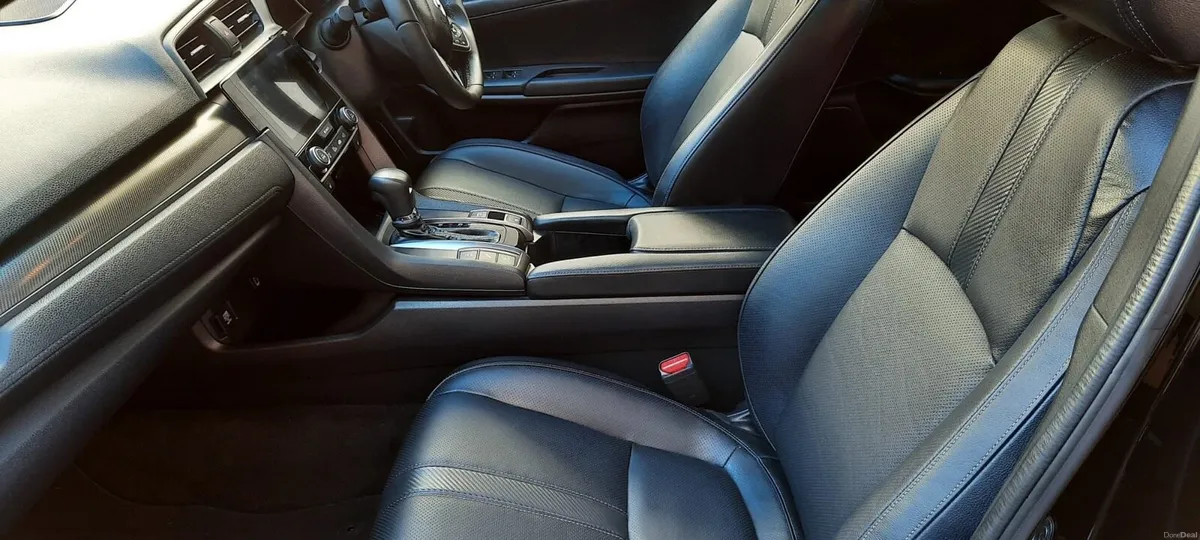 Honda civic - Image 4