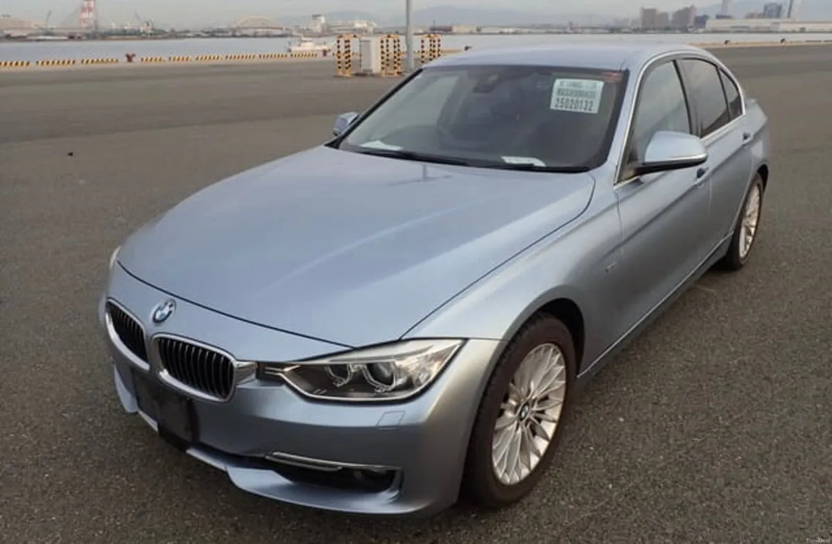 BMW 3-Series 2015 320d Automatic nct - Image 2