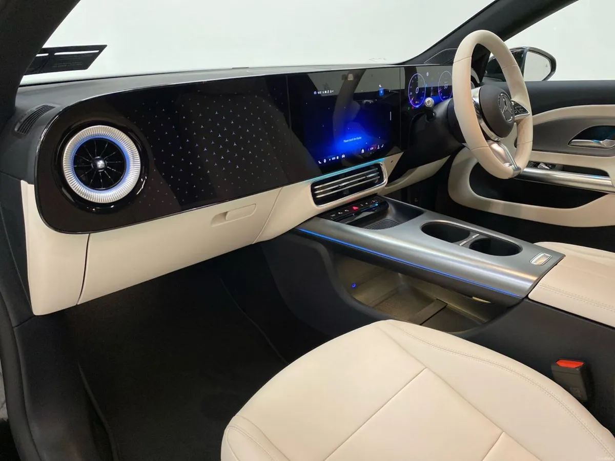 Mercedes-Benz CLA CLA 200 | Panoramic Sunroof - Image 6