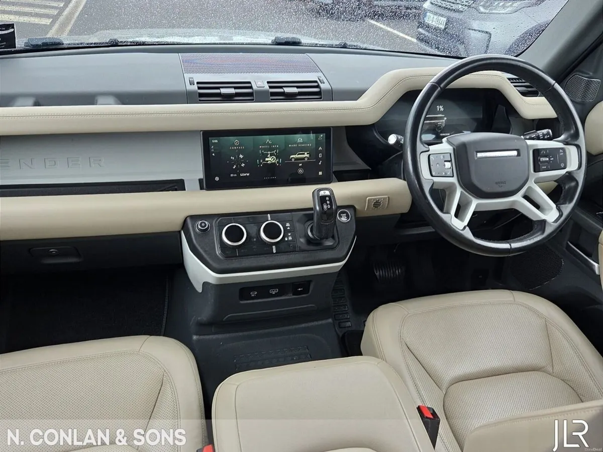 Land Rover Defender 110 PHEV S 6 SEATER *WARRANTY - Image 4