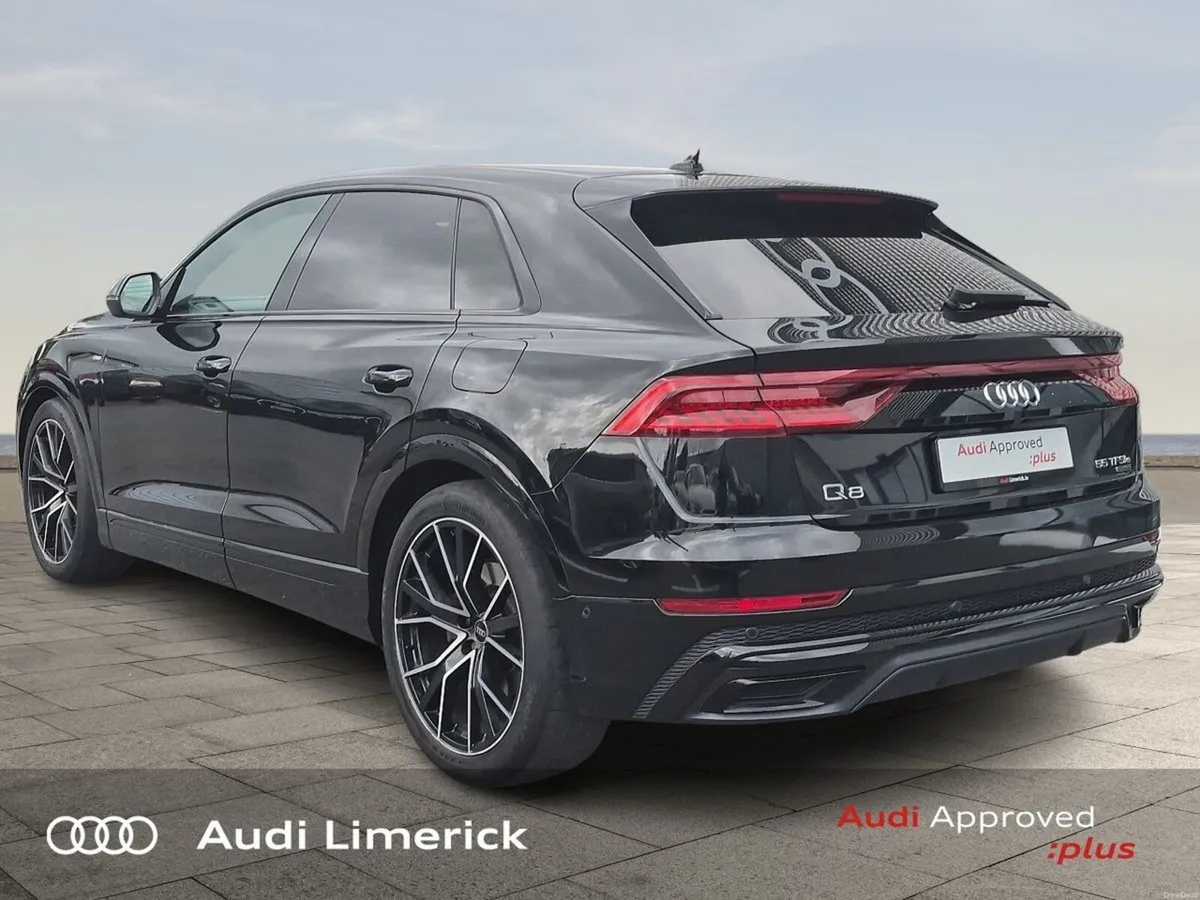 Audi Q8 55 S line TFSI E quattro Black Edition - Image 4