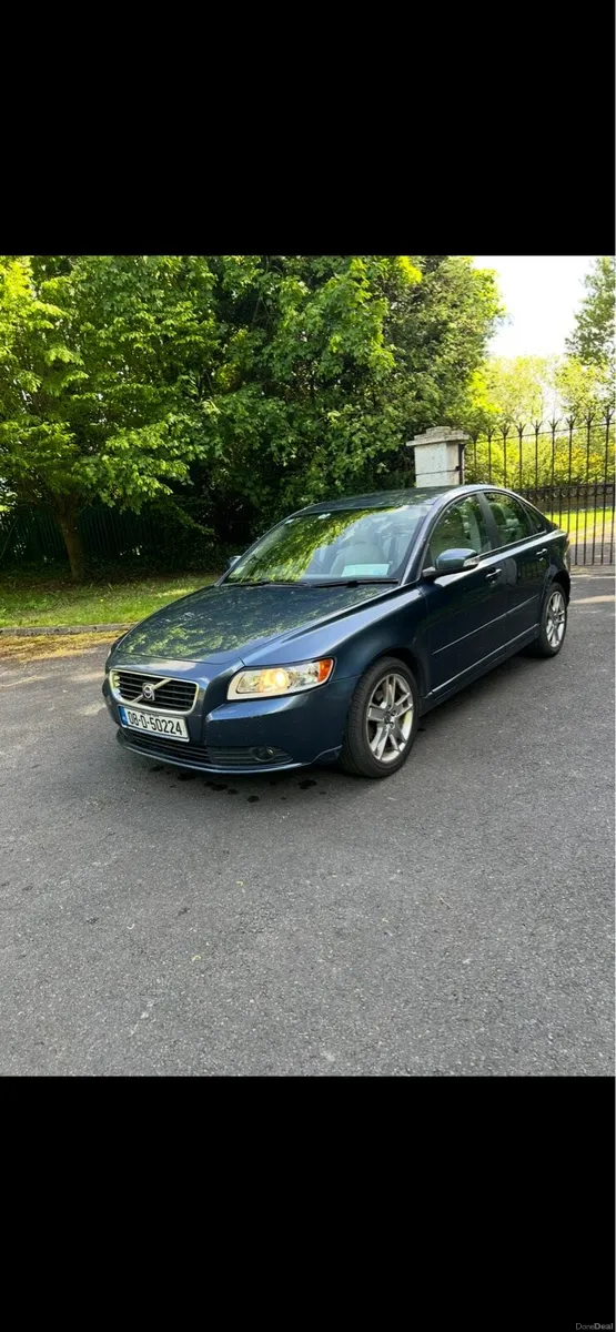 VOLVO S40 2008 - Image 2