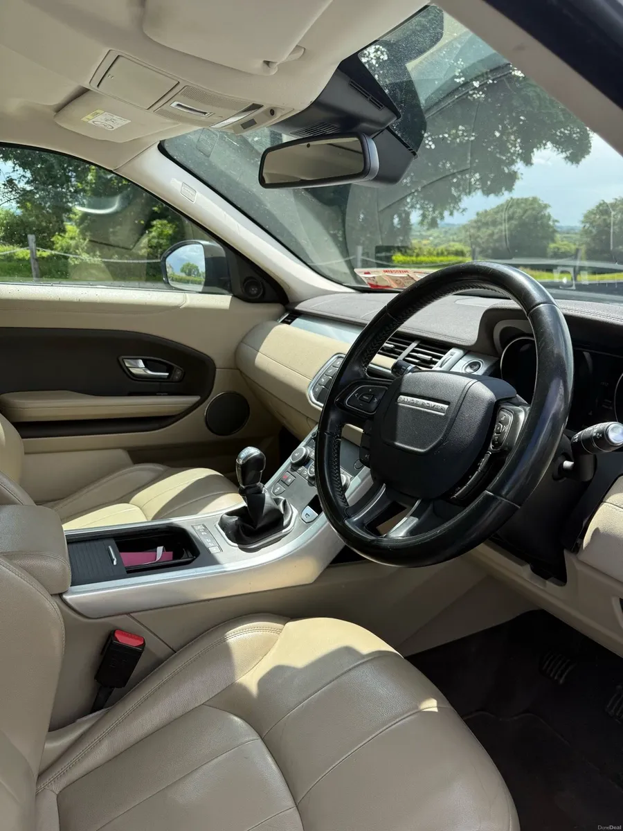 2017 Range Rover Evoque EVO TD4 SE - PAN ROOF (AWD - Image 6