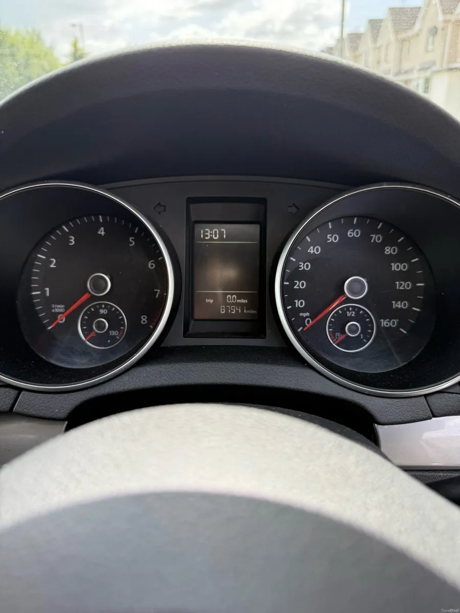 Volkswagen Golf 2011 Tsi 1.2L - Image 6