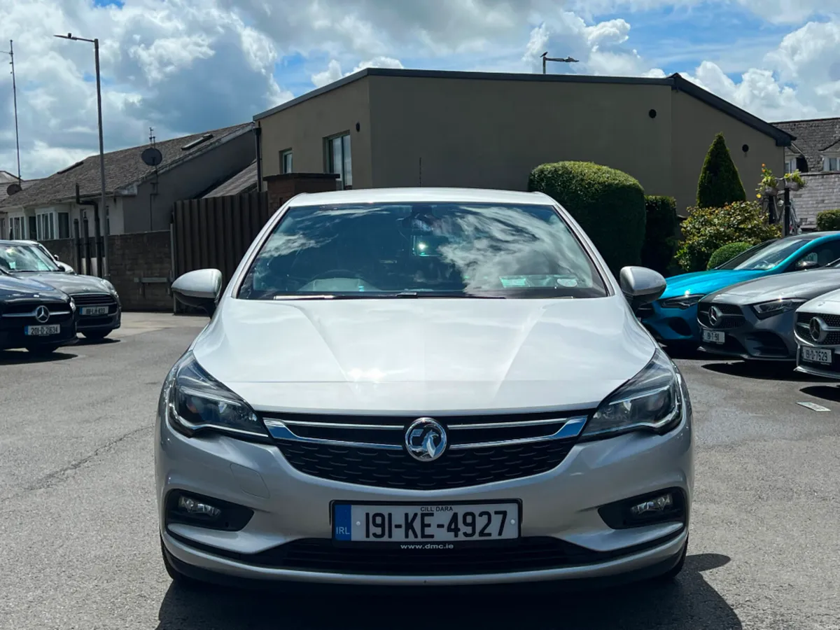 Opel Astra 1.6 CDTI GRIFFIN 5DR *HIGH SPEC* - Image 2