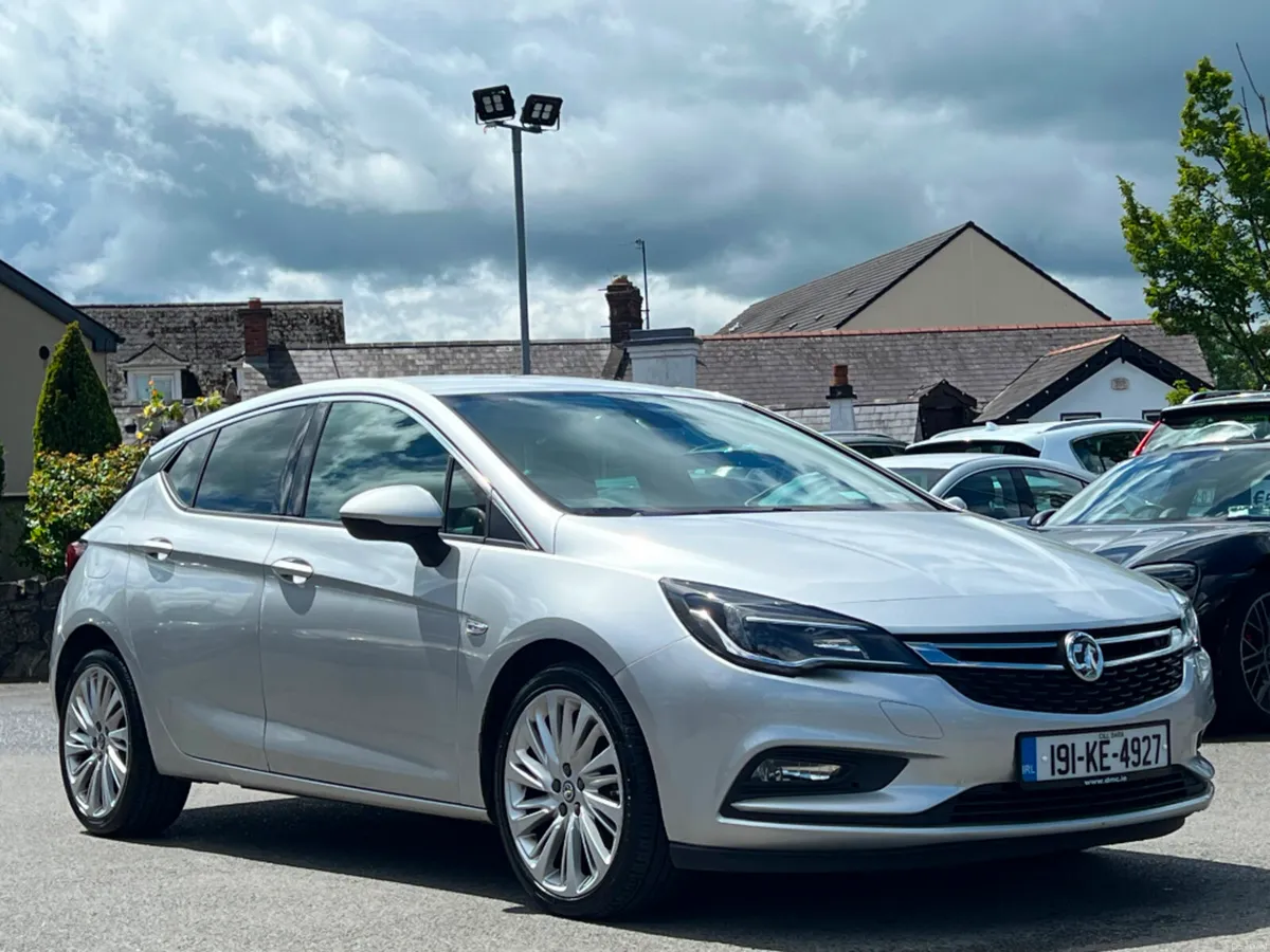 Opel Astra 1.6 CDTI GRIFFIN 5DR *HIGH SPEC* - Image 3