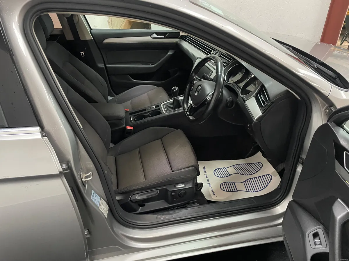 Ford Focus 2016 - Image 2