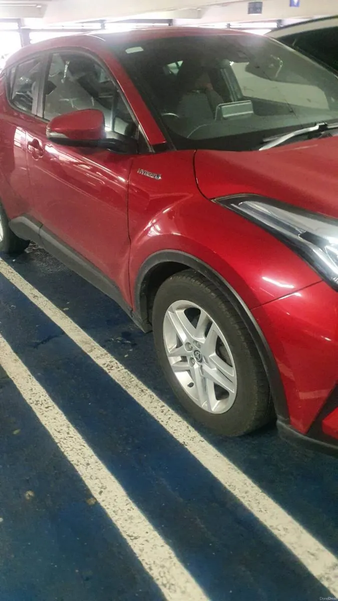 Toyota C-HR Luna 1.8l Petrol Hibryd model 2020. - Image 4