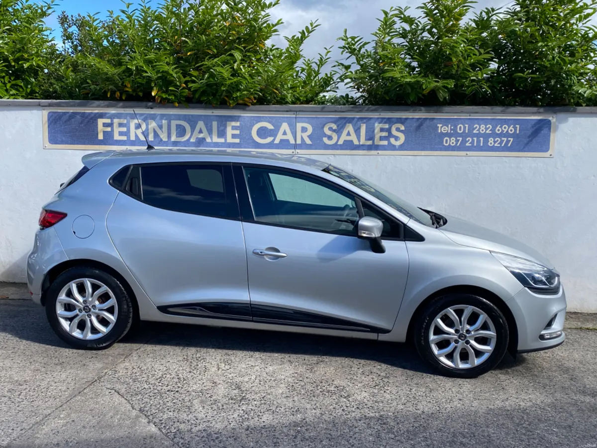Renault Clio 1.0 Litre ideal starter car 🚗 - Image 3