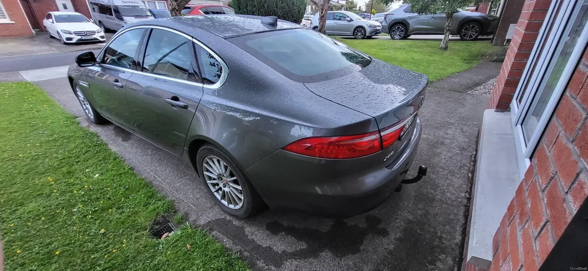 Jaguar XF 2016 - Image 6