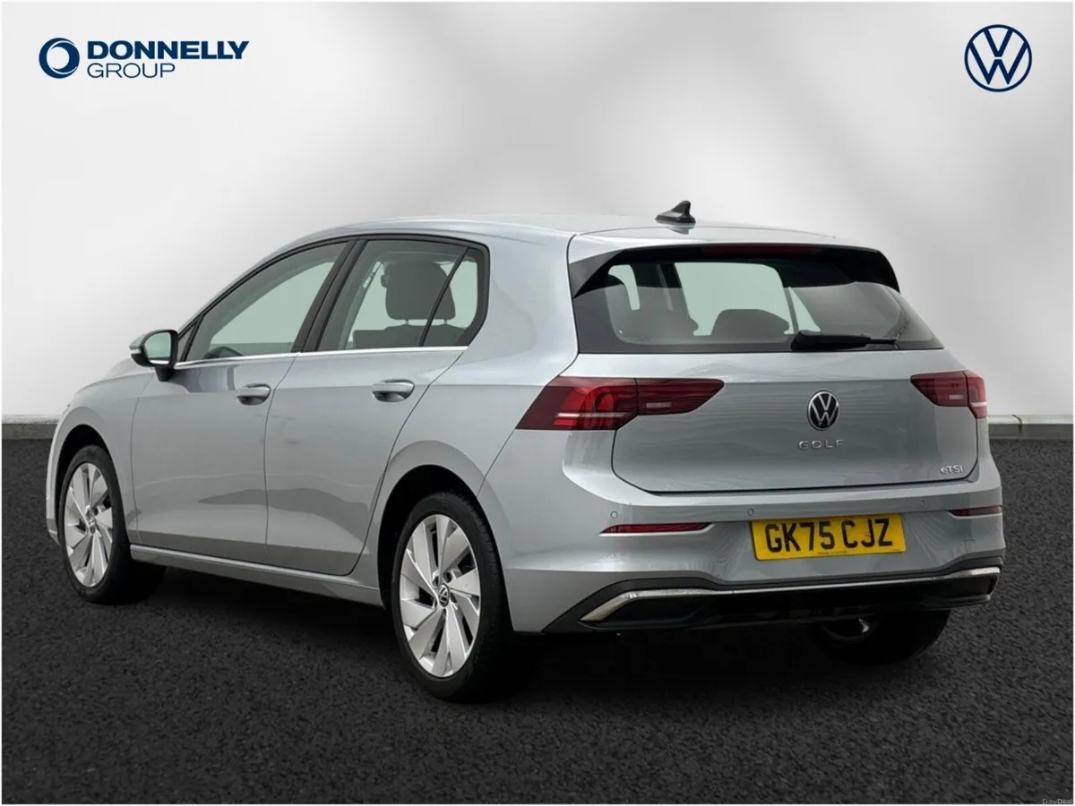 Volkswagen Golf Hatchback Style - Image 3