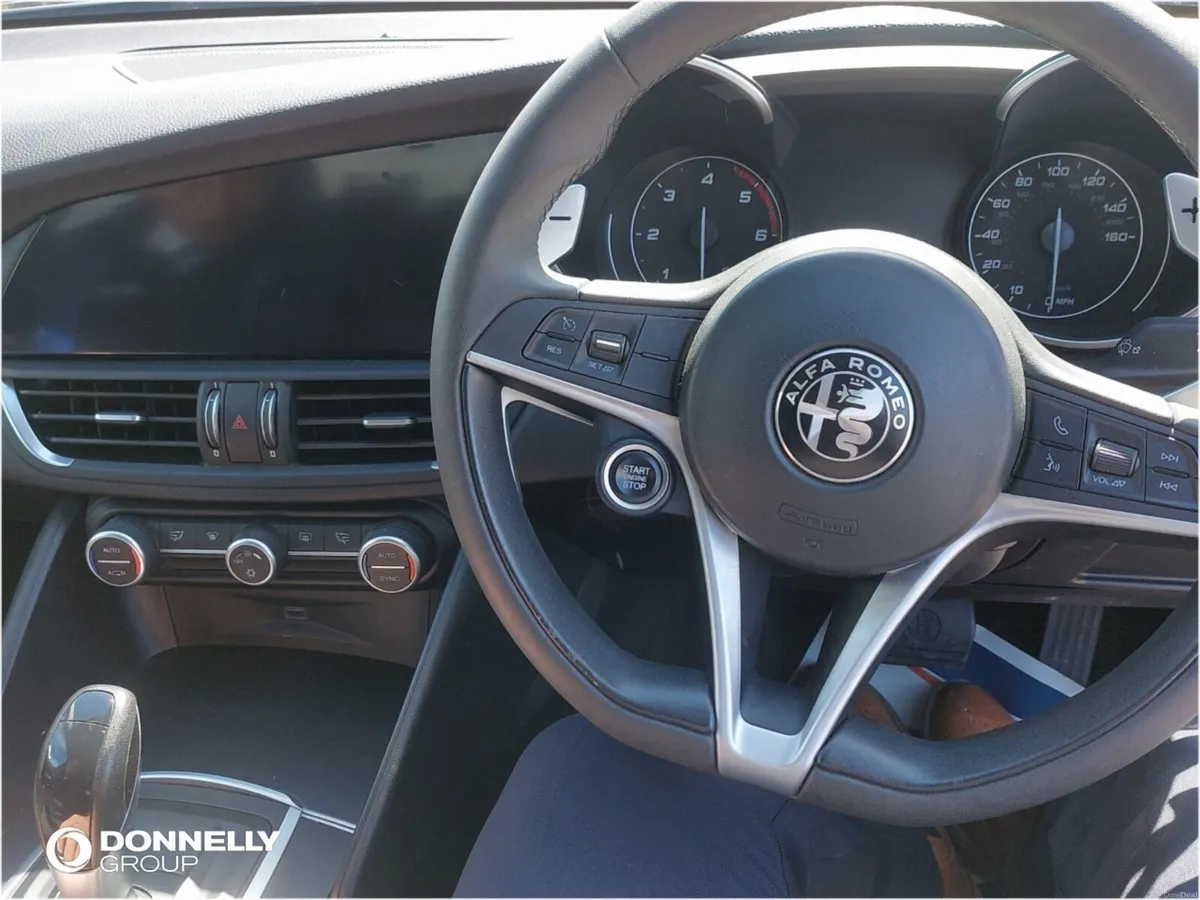Alfa Romeo Giulia Diesel Saloon Tecnica - Image 4