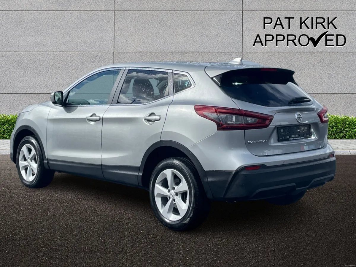 Nissan Qashqai Hatchback Acenta Premium - Image 2