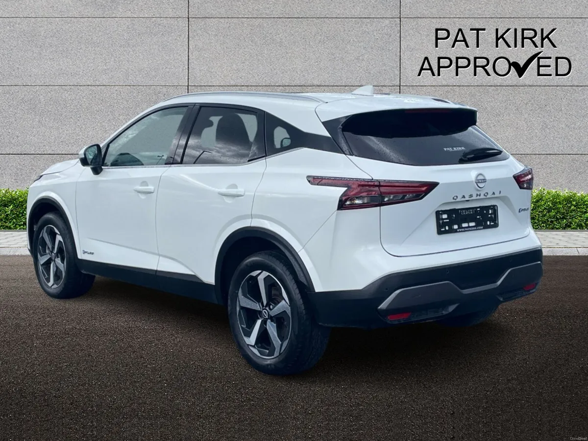 Nissan Qashqai Hatchback N-Connecta - Image 2