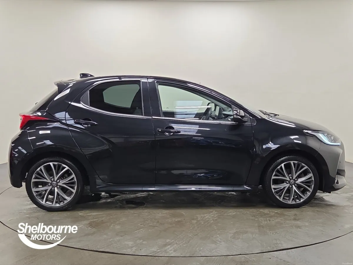 Toyota Yaris Hatchback Excel - Image 3