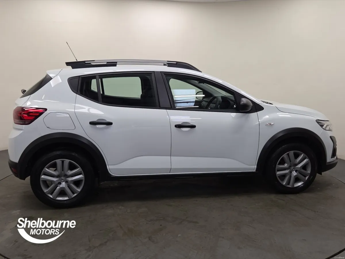 Dacia Sandero Stepway ESSENTIAL TCE - Image 3
