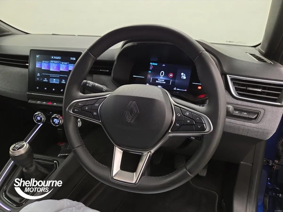 Renault Clio Hatchback Techno - Image 4