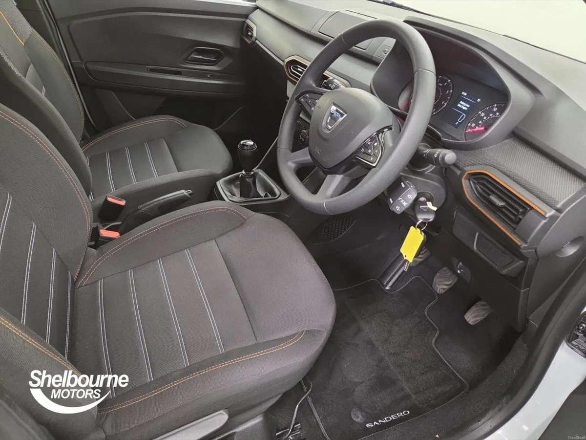 Dacia Sandero Stepway ESSENTIAL TCE - Image 4