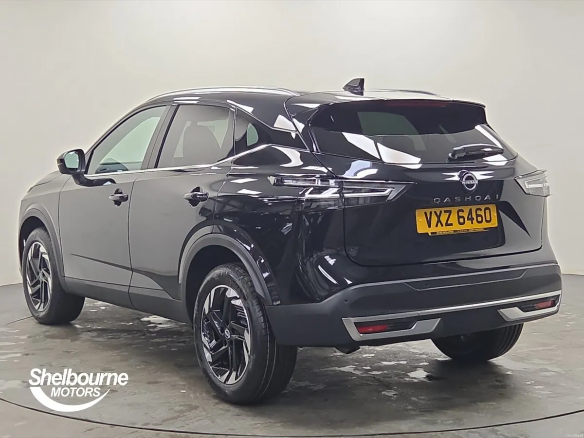 Nissan Qashqai Hatchback N-Connecta - Image 2