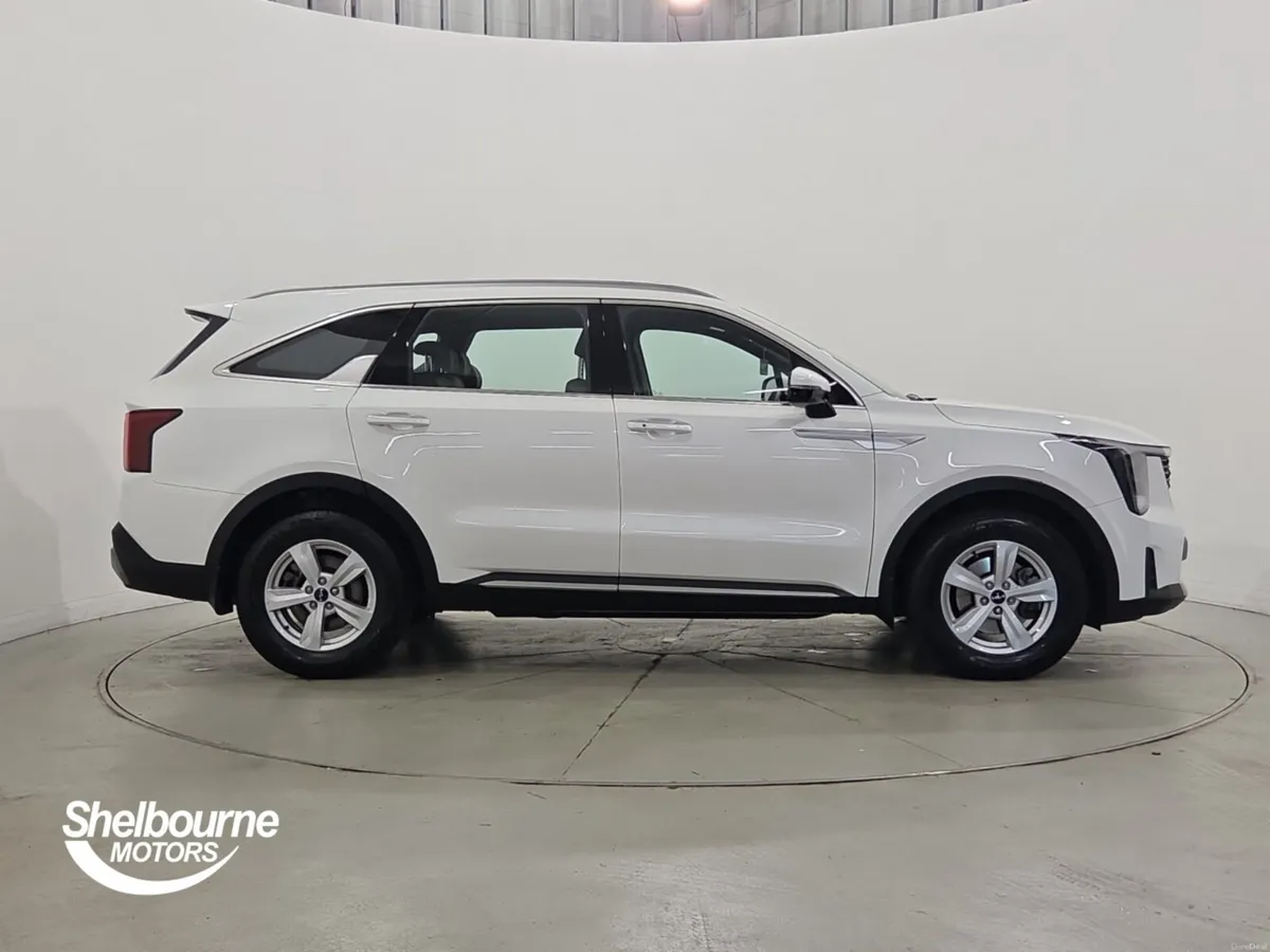 Kia Sorento Diesel Station Wagon 2 - Image 3