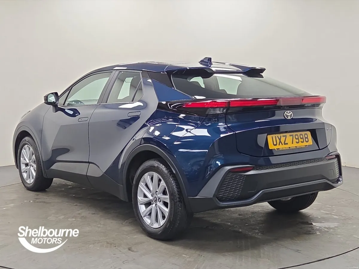 Toyota C-HR C-Hr Hatchback Icon - Image 2