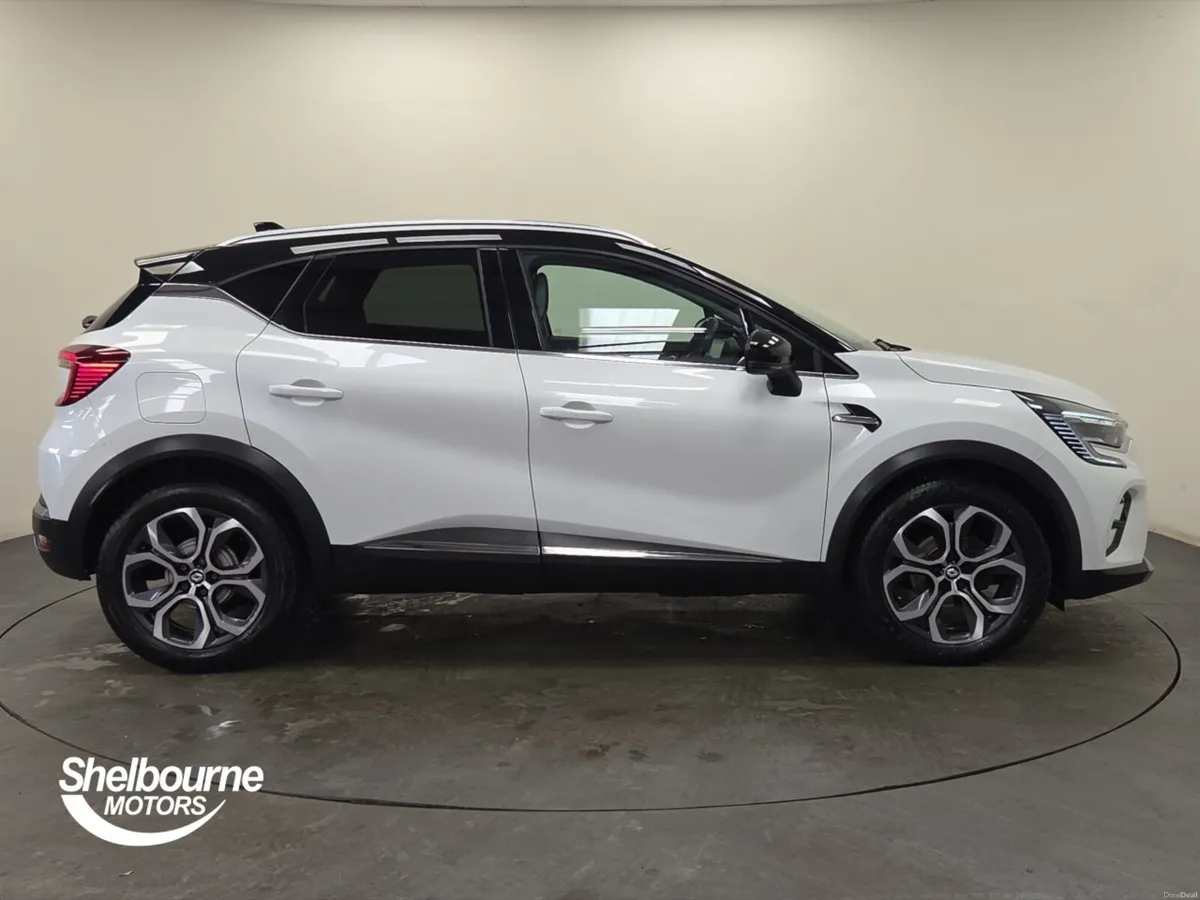 Renault Captur Hatchback Techno - Image 3