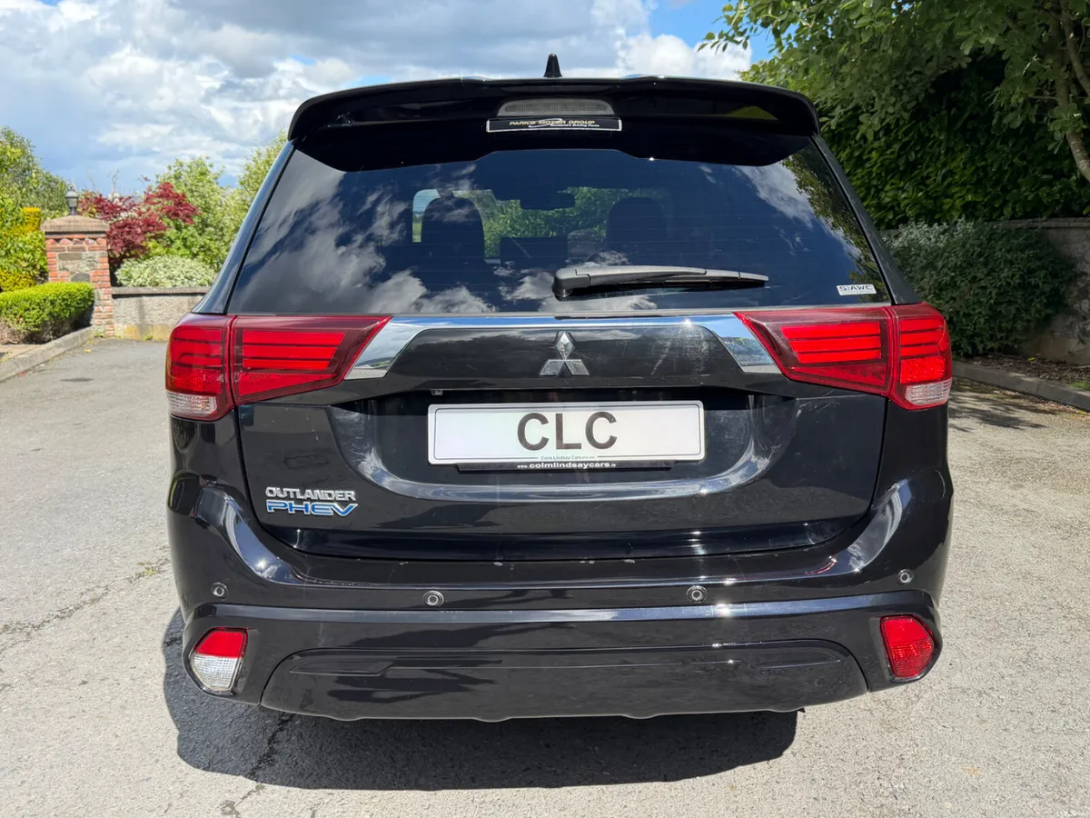 2021 Mitsubishi Outlander PHEV EXCEED - Image 4