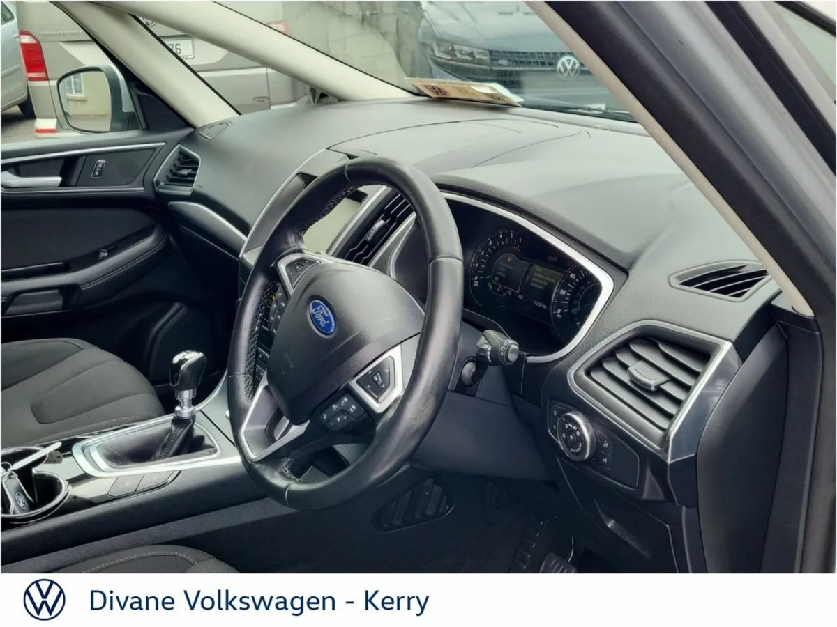 Ford S-Max 7 SEATER 2.0 TDCi 180 BHP Titanium - Image 4