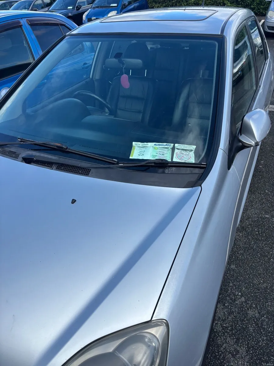 Honda Civic 2005 - Image 1