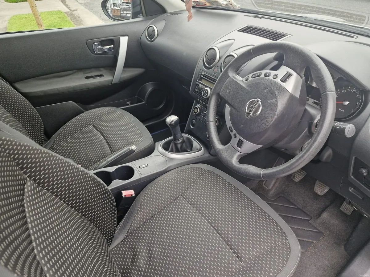 Nissan Qashqai 2010 - Image 2