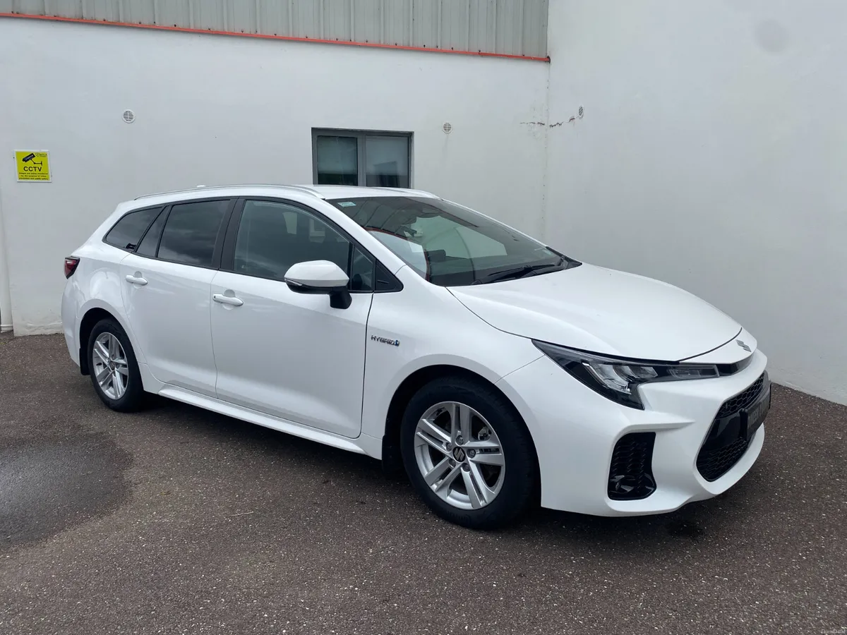 Suzuki Swace 1.8 Full Hybrid Sz-t CVT - Image 5
