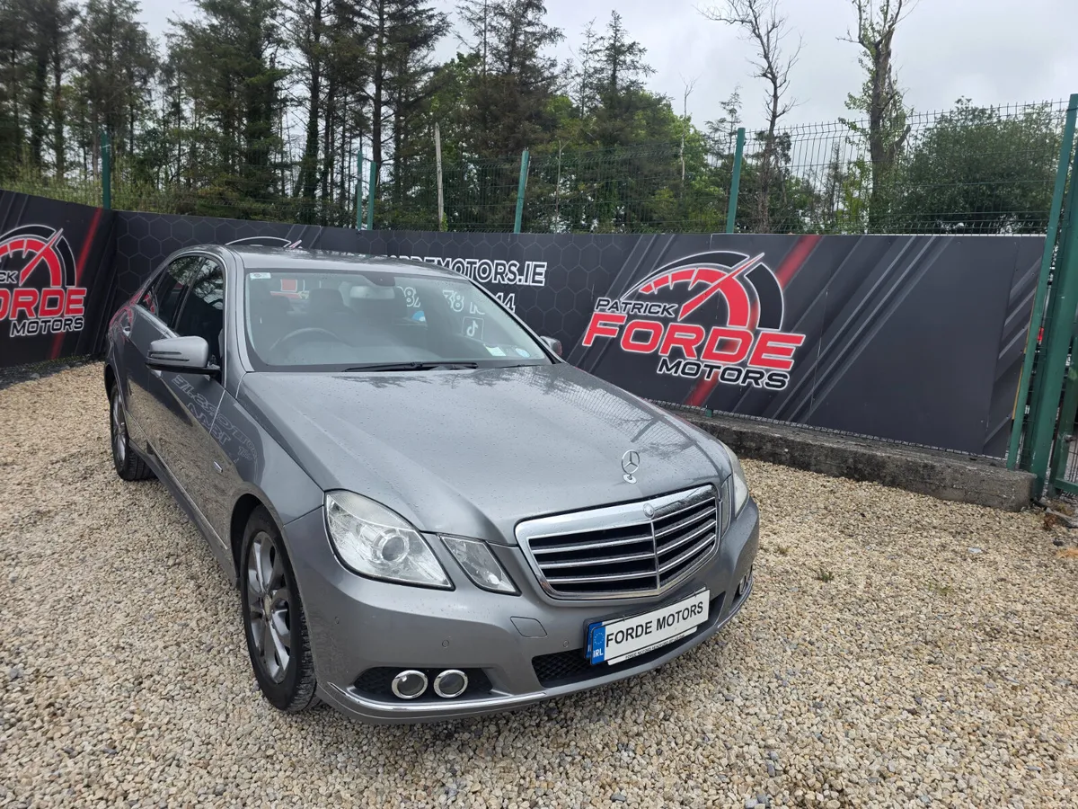 Mercedes-Benz E-Class 2010 - Image 1