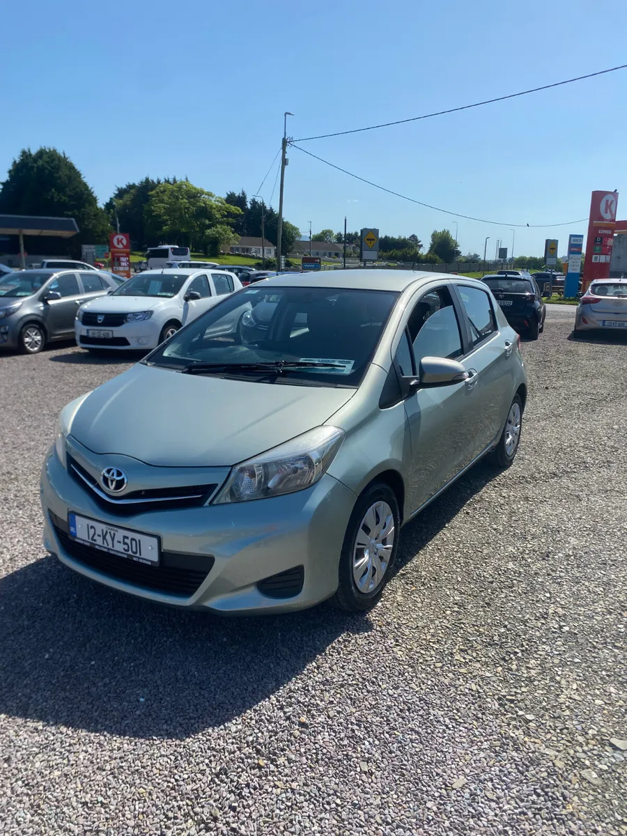 Toyota Yaris 2012 - Image 4