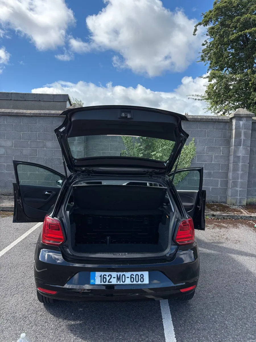 Volkswagen Polo 1L Black 162 - Image 4