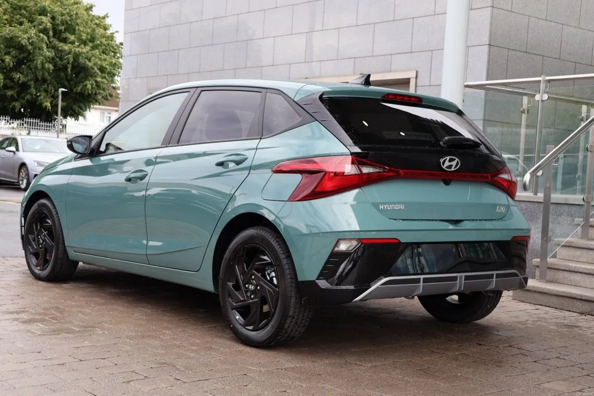 Hyundai i20 Deluxe Plus , Available 262 - Image 4