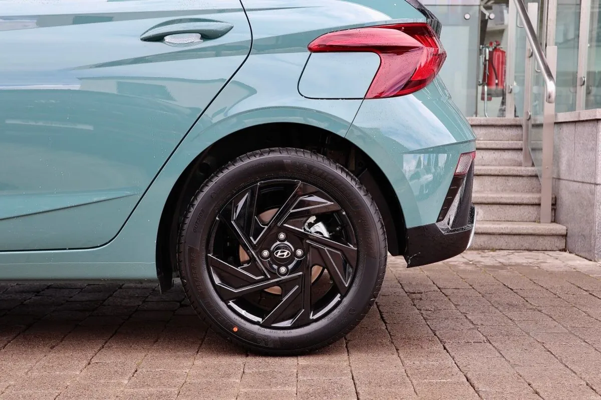 Hyundai i20 Deluxe Plus , Available 262 From €2644 - Image 6