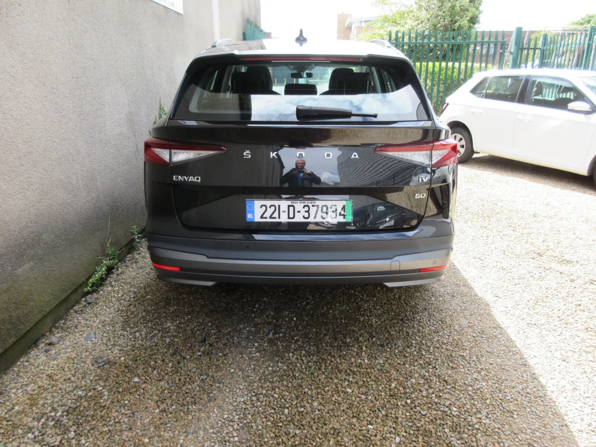 SKODA  ENYAQ 60 IV ESTATE - Image 5