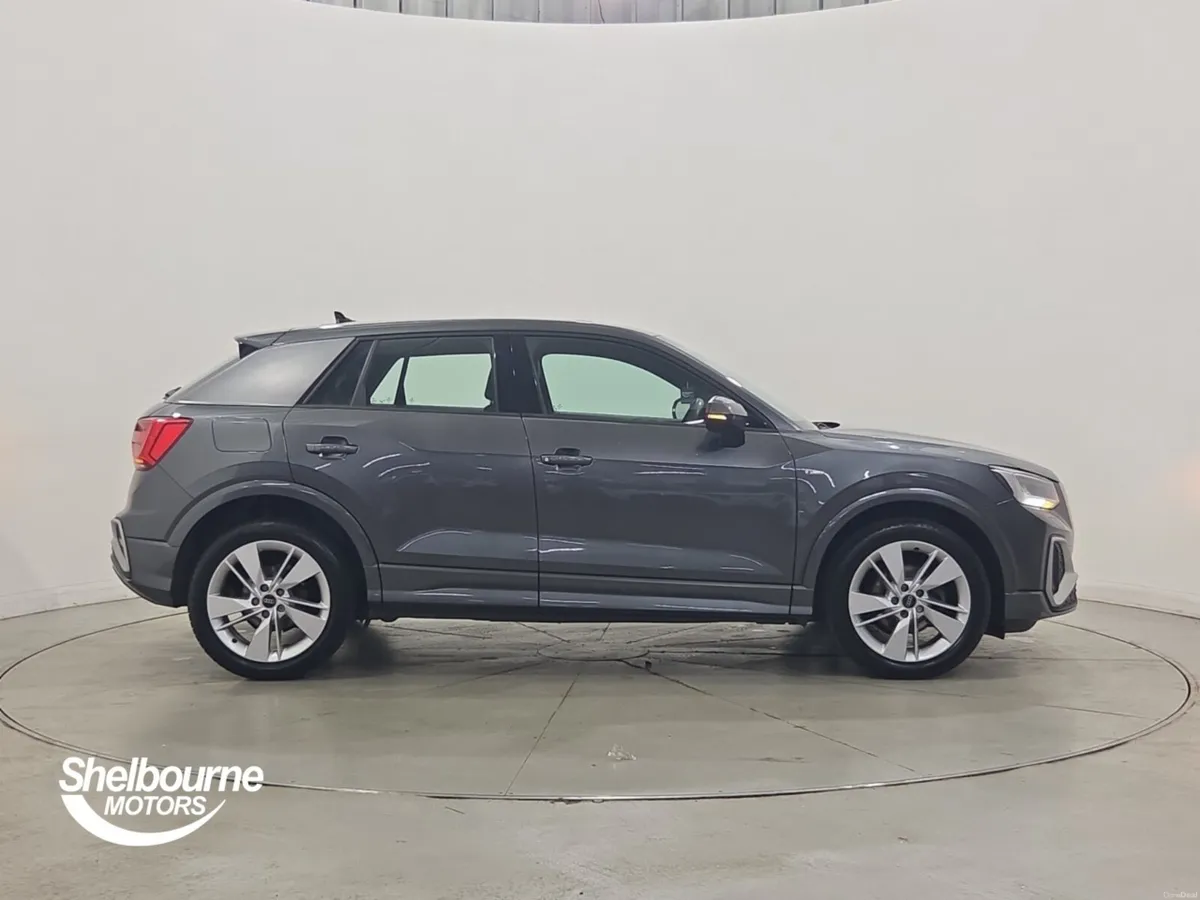 Audi Q2 TFSI S LINE - Image 3