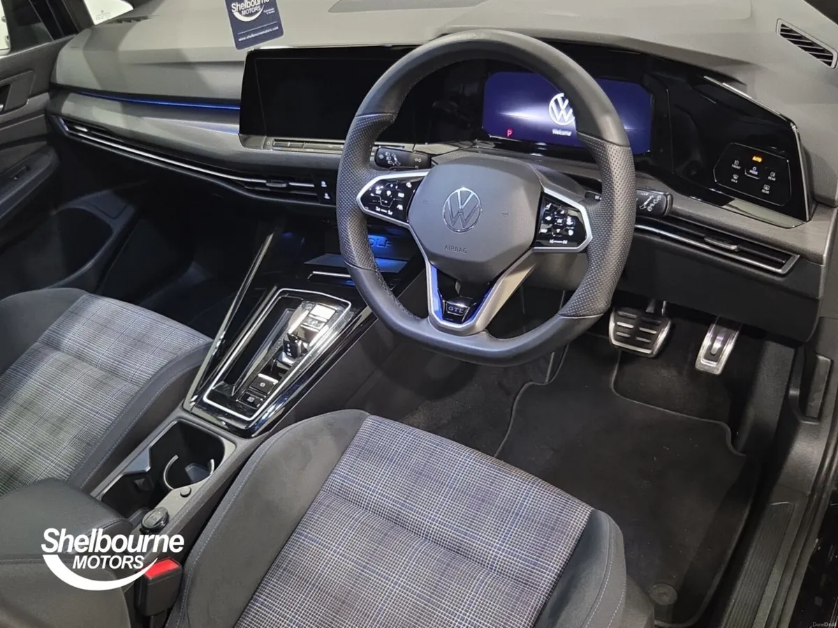 Volkswagen Golf GTE DSG - Image 4