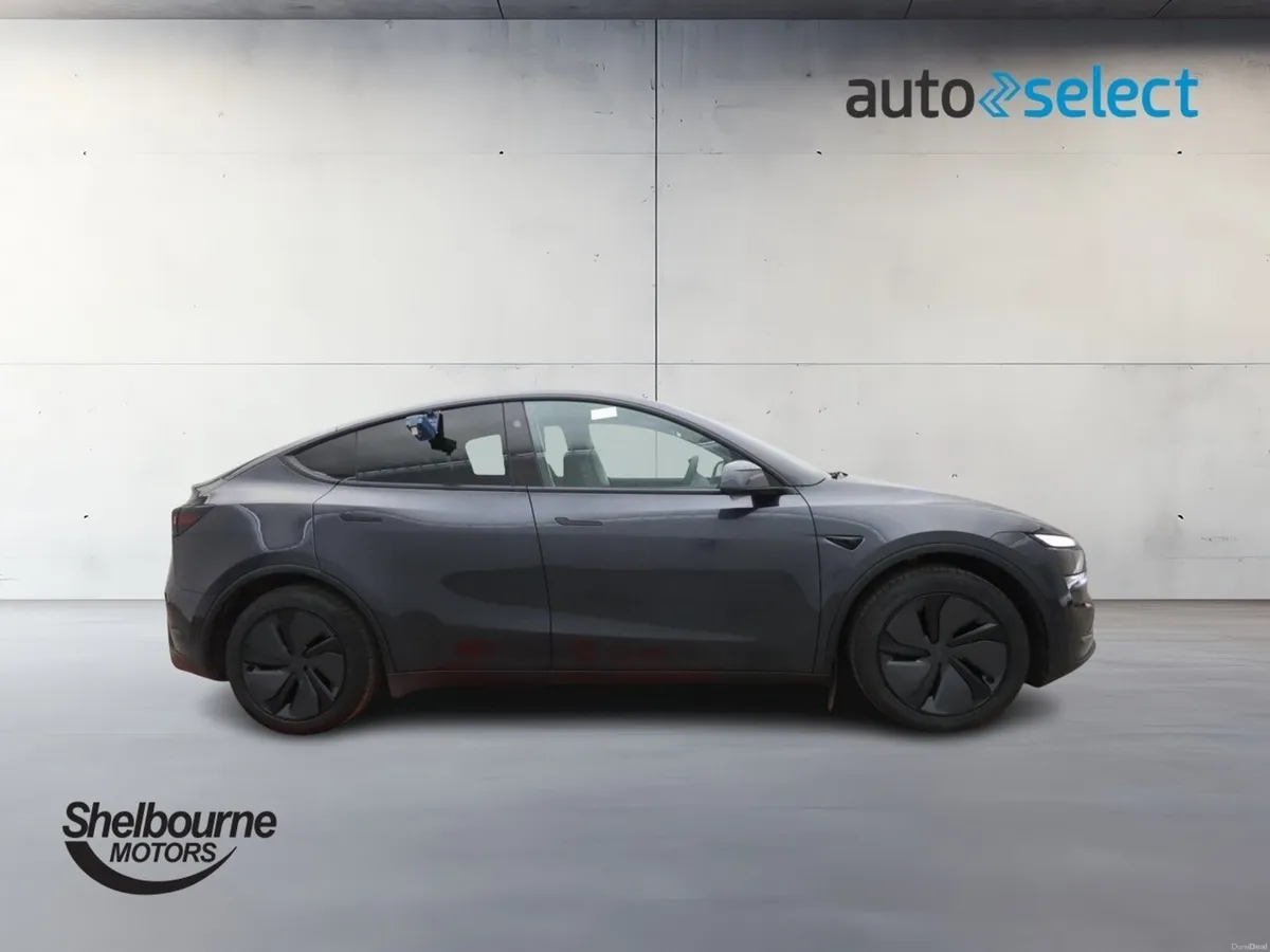 Tesla Model Y BASE - Image 3