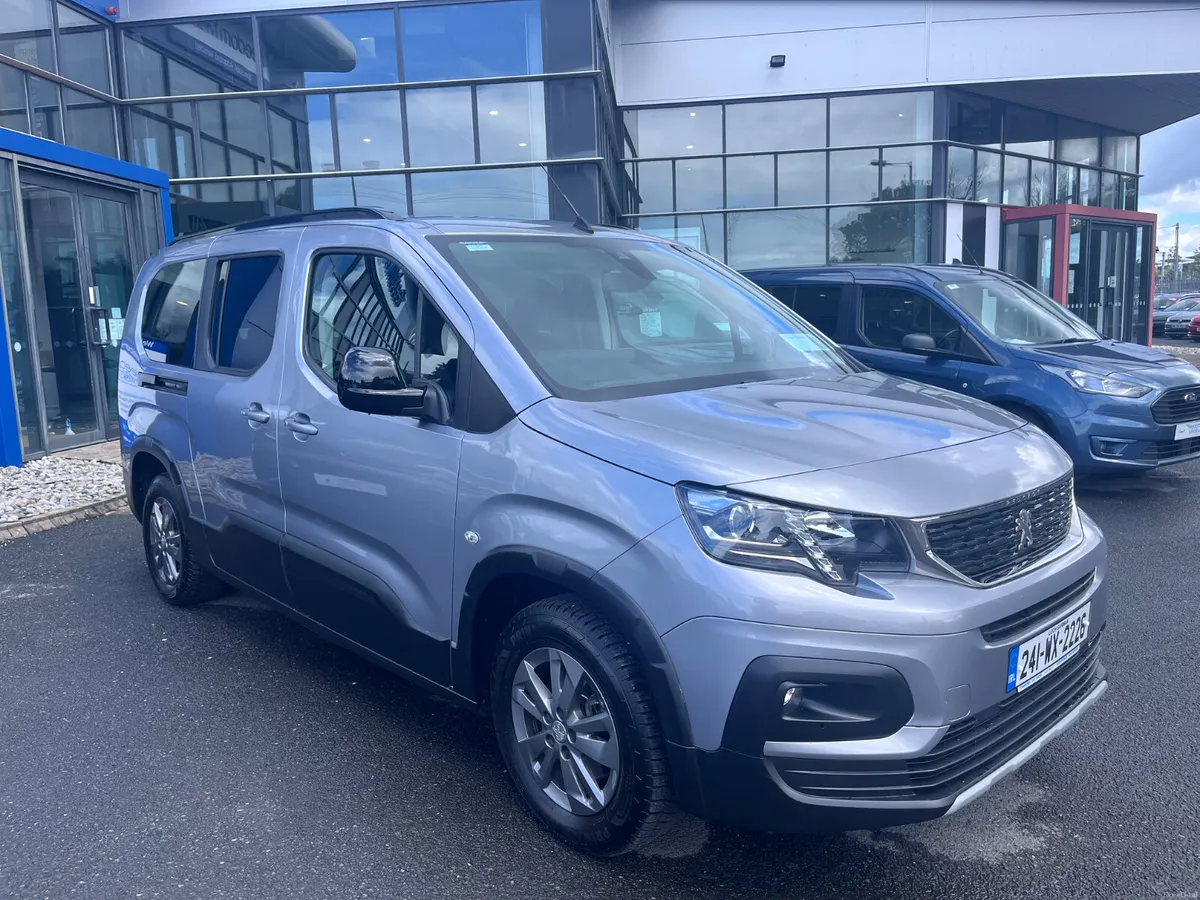 Peugeot Rifter 2024 Wheelchair Accessible LWB - Image 1