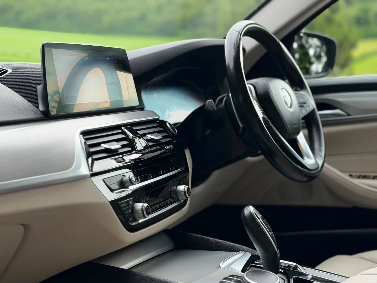 2020 BMW 5-Series 520D SE Beautiful Car! - Image 5
