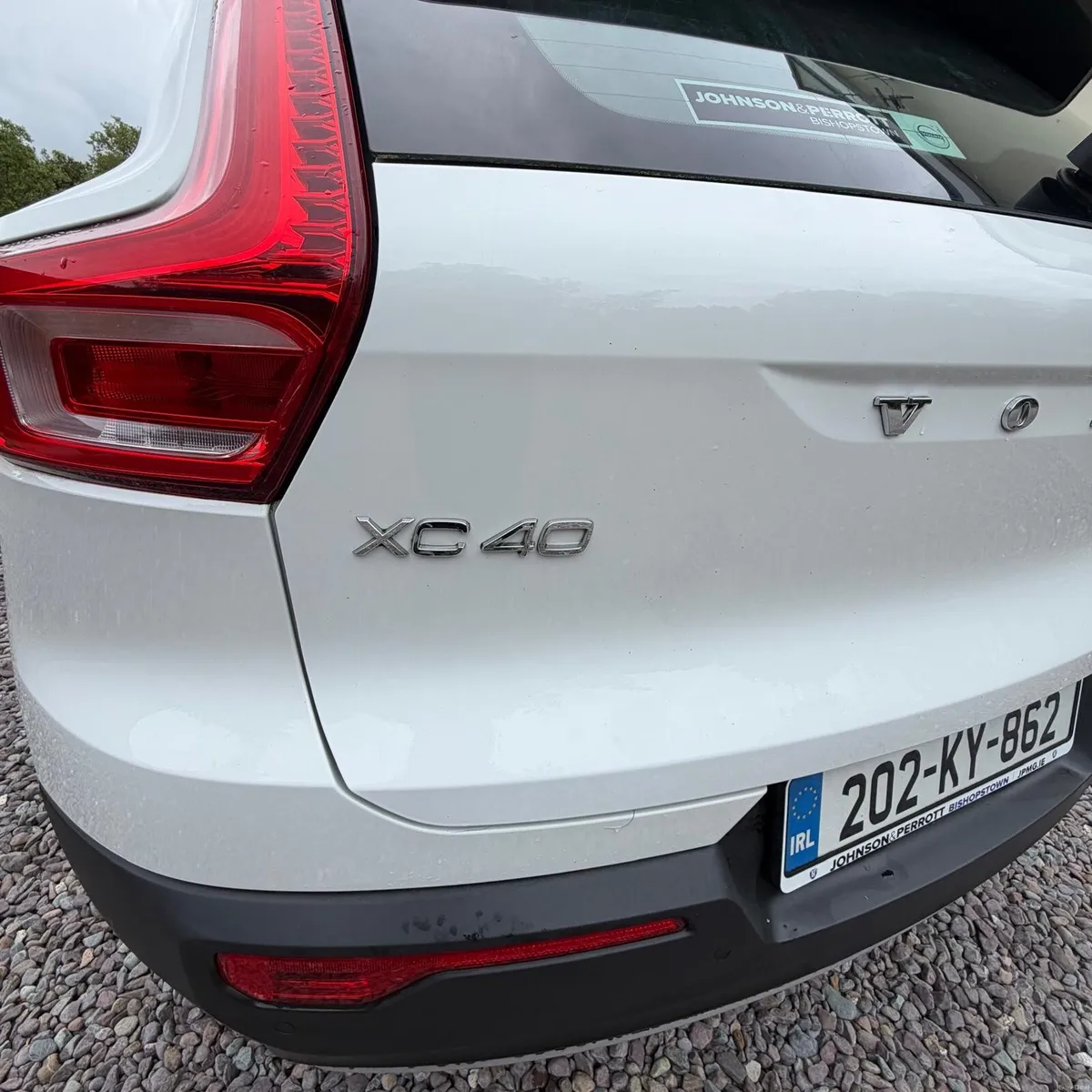Volvo XC40 2020 Pristine Condition - Image 2