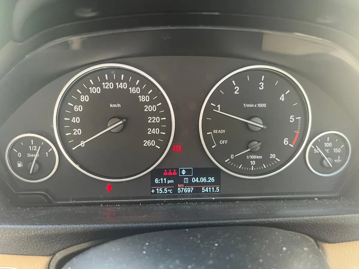 BMW 3-Series 2013 - Image 2
