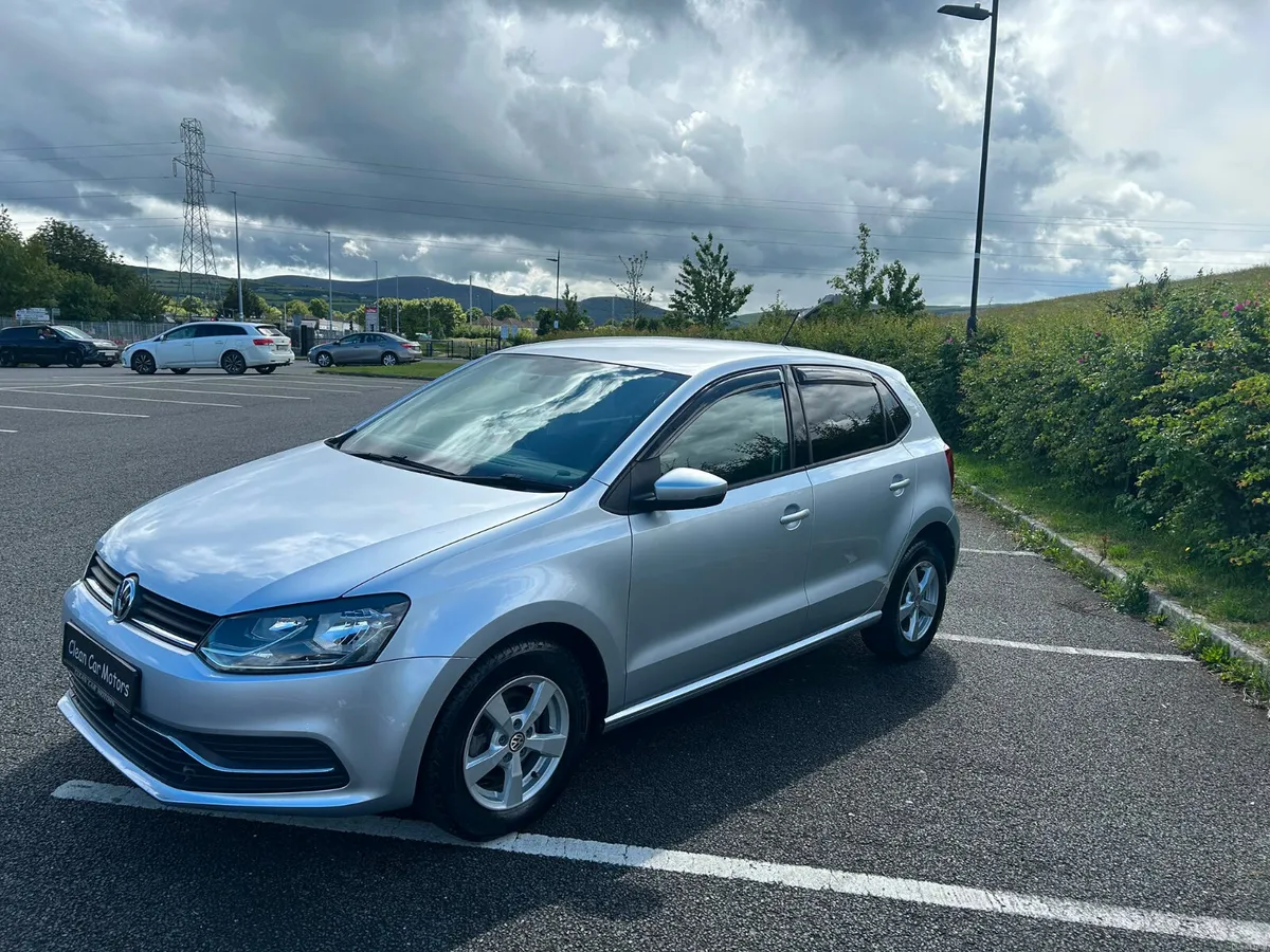 VOLKSWAGEN POLO 2015 AUTOMATIC - Image 3