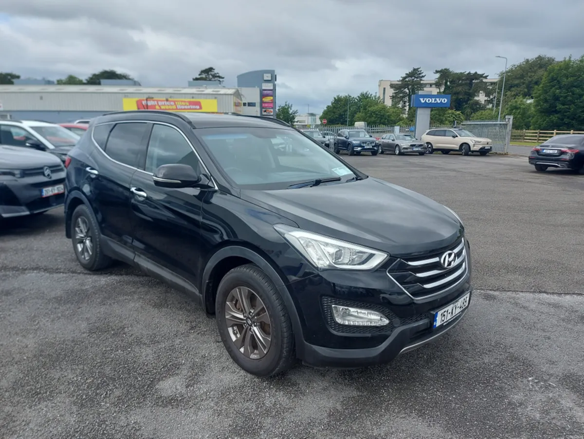 Hyundai Santa Fe 2WD COMFORT 4DR - Image 3