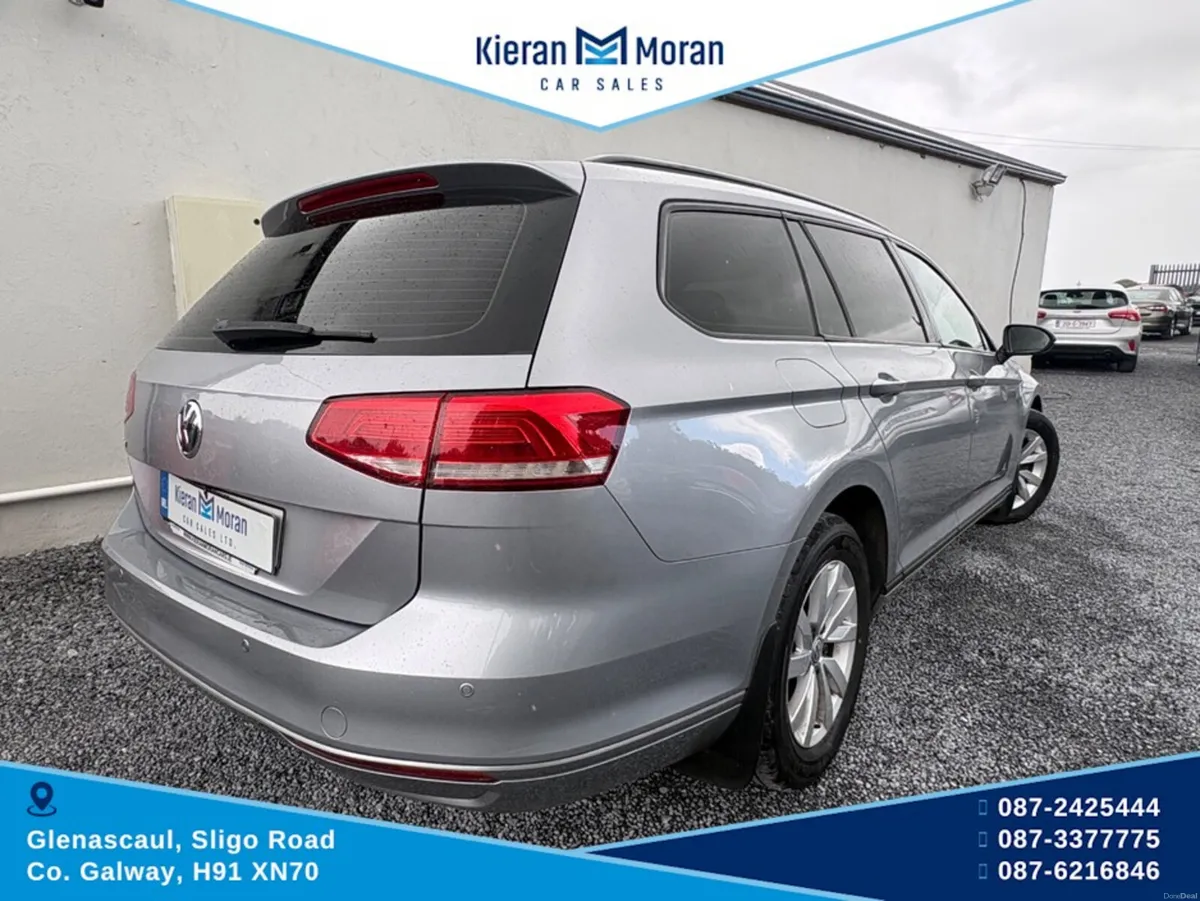 Volkswagen Passat 1.6 TDI 5DR - Image 6