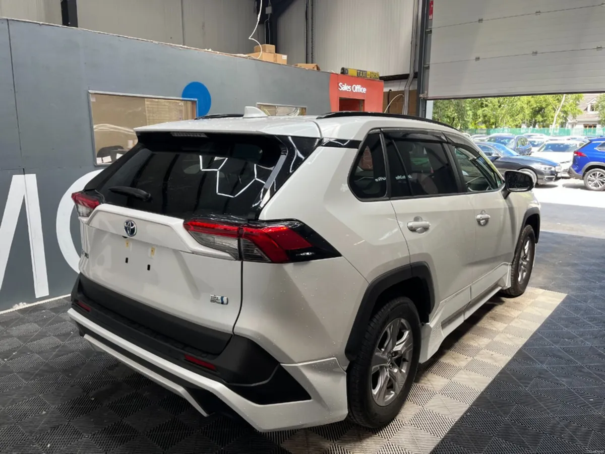 Toyota RAV4 2024 TOYOTA RAV4 HYBRID X 2.5 AUTOMATI - Image 2
