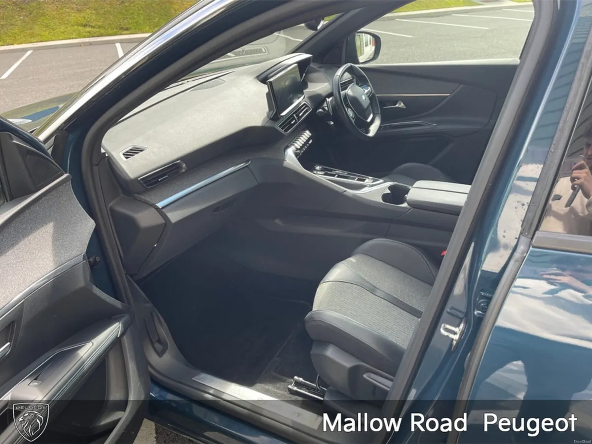 Peugeot 5008 FL ALLURE 1.2 130 AUTO 6. - Image 6