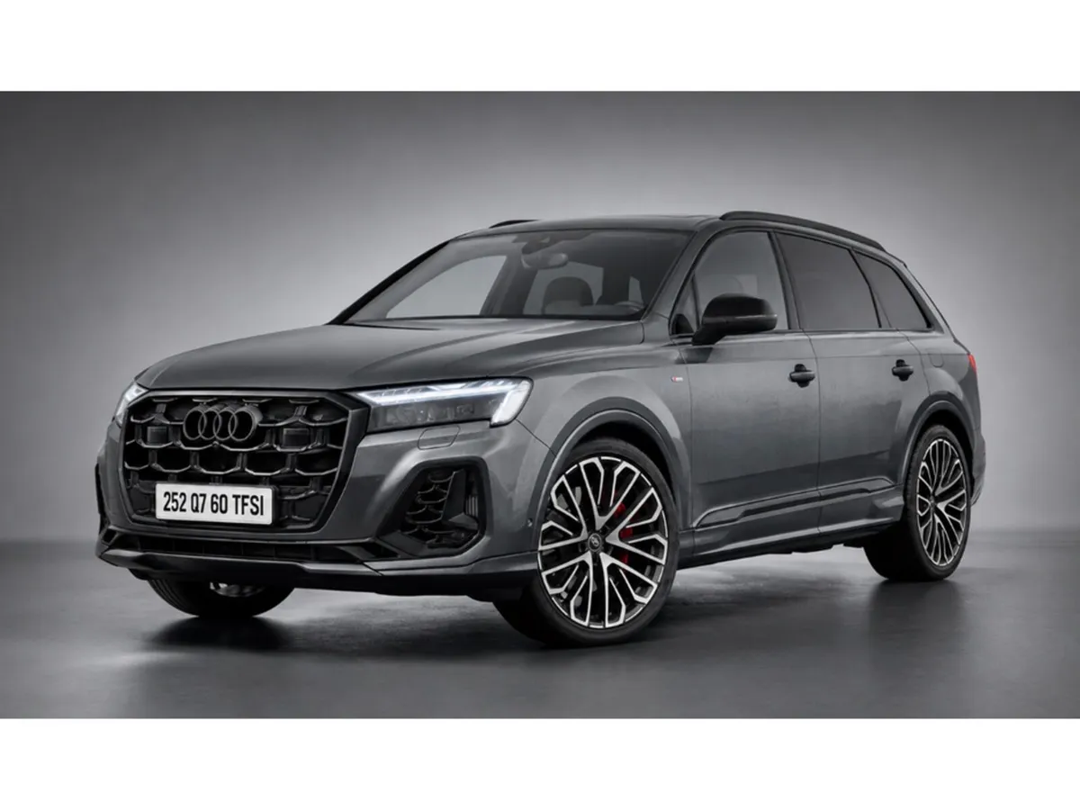 Audi Q7 60 TFSIE Q COMP 490PS*PAN ROOF*BLACK ED*PA - Image 1